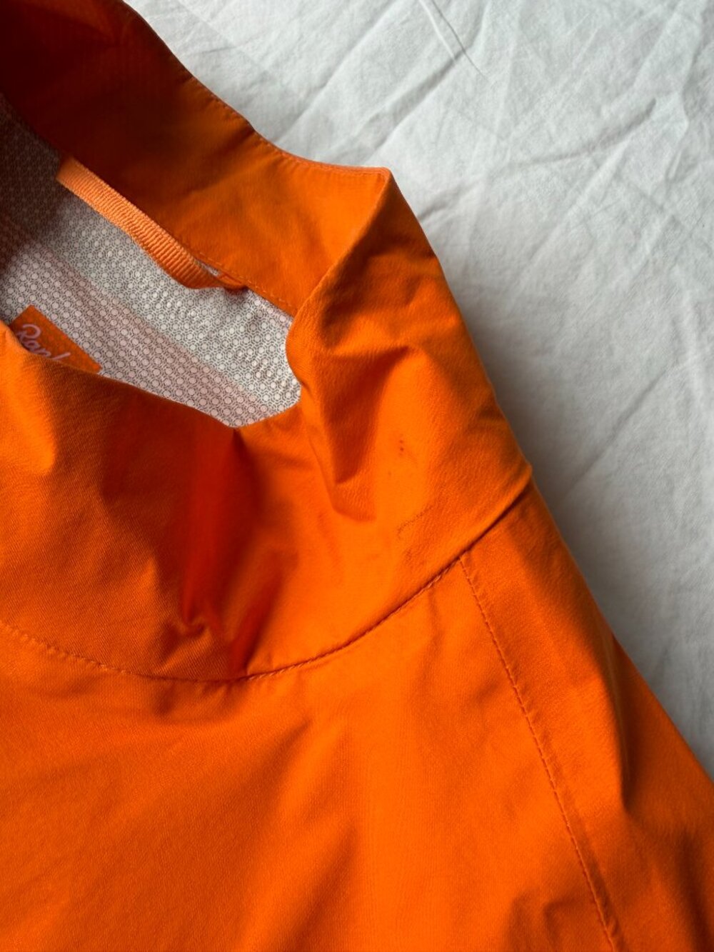 Rapha Core Rain Jacket - Picture 4 of 6